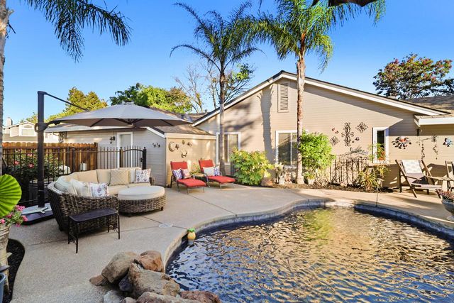 9362 Savin Pl, Elk Grove, CA 95624