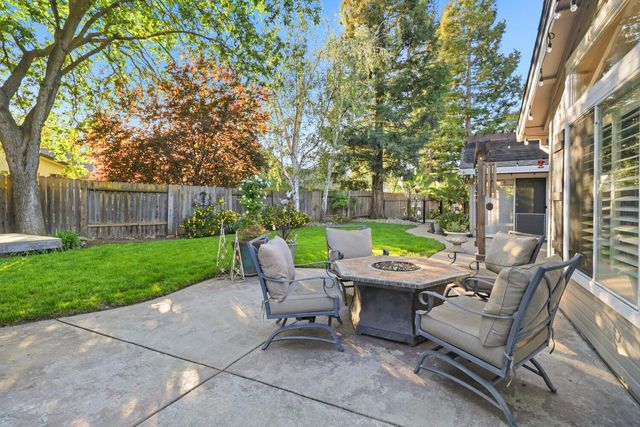 9362 Savin Pl, Elk Grove, CA 95624