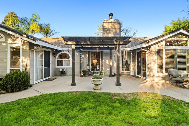 9362 Savin Pl, Elk Grove, CA 95624