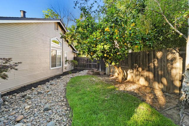 9362 Savin Pl, Elk Grove, CA 95624