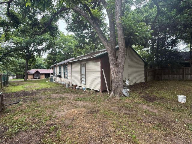 717 ALLEN STREET, Gilmer, TX 75644
