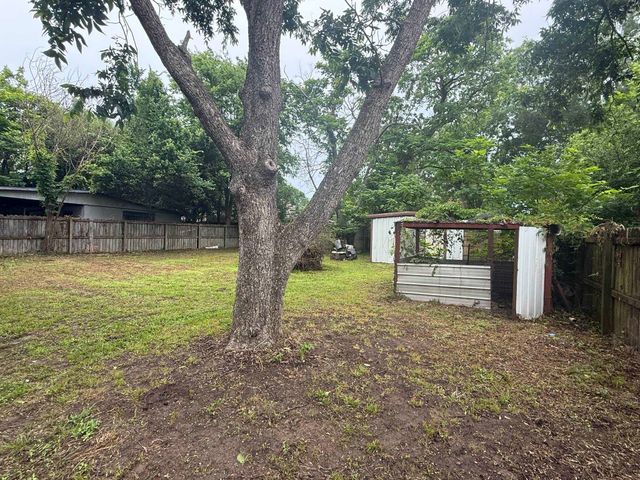 717 ALLEN STREET, Gilmer, TX 75644