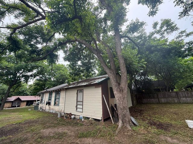 717 ALLEN STREET, Gilmer, TX 75644