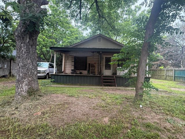 717 ALLEN STREET, Gilmer, TX 75644