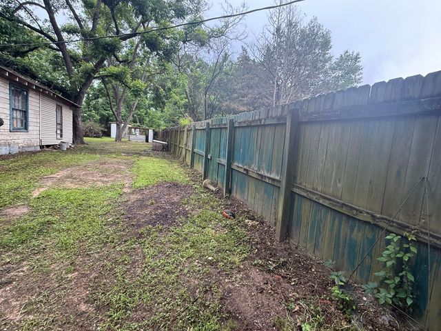717 ALLEN STREET, Gilmer, TX 75644