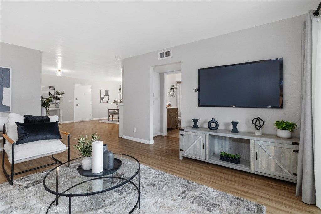 Image 10 of property listing at 3266 1st Ave 13, San Diego, CA 92103