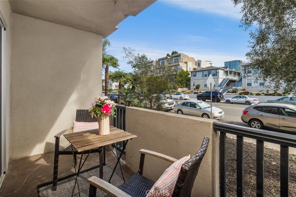 Image 8 of property listing at 3266 1st Ave 13, San Diego, CA 92103