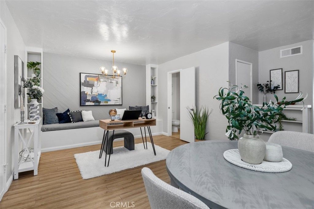 Image 9 of property listing at 3266 1st Ave 13, San Diego, CA 92103