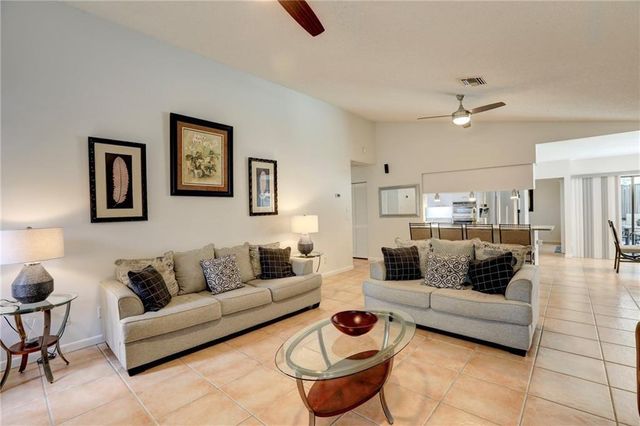 25 Sunset Drive, Sebastian, FL 32958