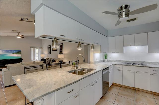 25 Sunset Drive, Sebastian, FL 32958