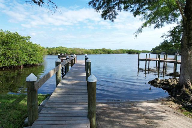 25 Sunset Drive, Sebastian, FL 32958