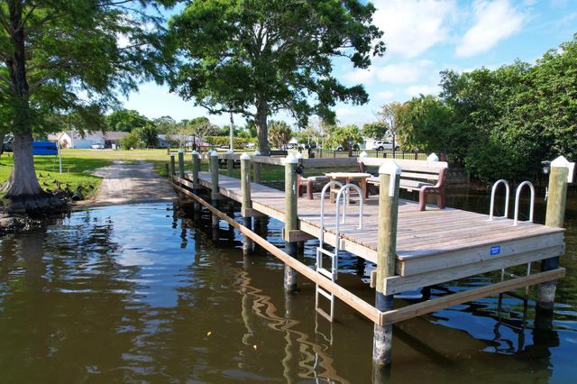 25 Sunset Drive, Sebastian, FL 32958