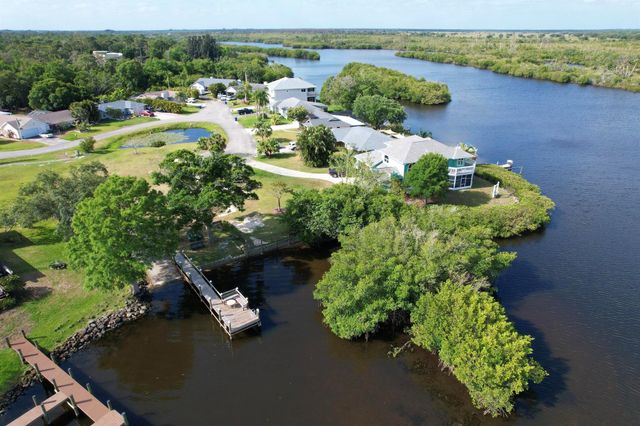 25 Sunset Drive, Sebastian, FL 32958