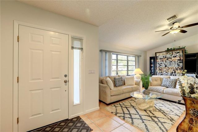 25 Sunset Drive, Sebastian, FL 32958