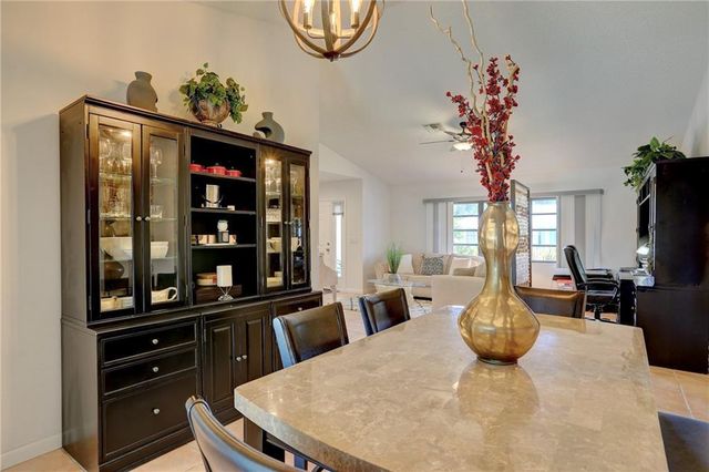 25 Sunset Drive, Sebastian, FL 32958