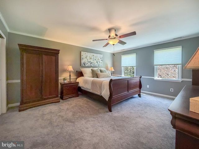 35 MATTHEW CIR, Richboro, PA 18954