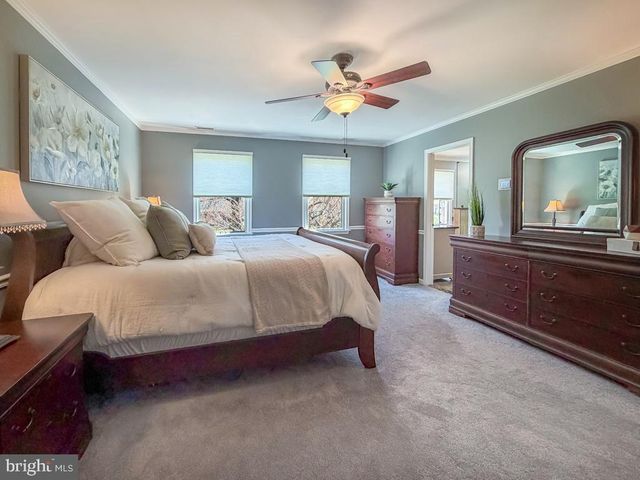 35 MATTHEW CIR, Richboro, PA 18954