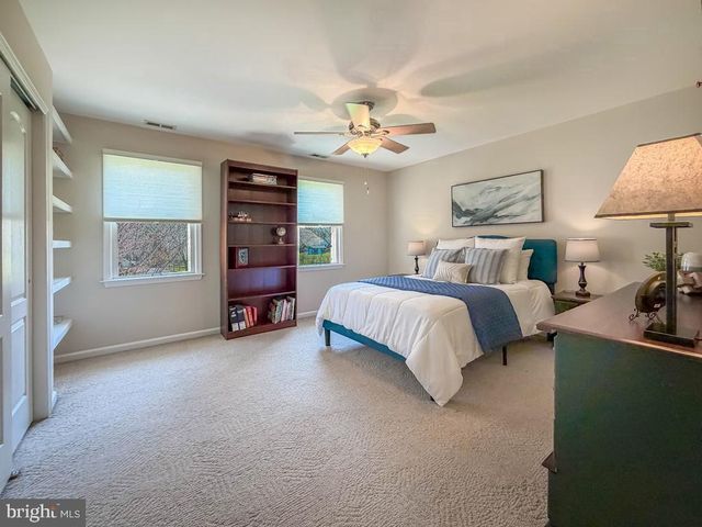 35 MATTHEW CIR, Richboro, PA 18954