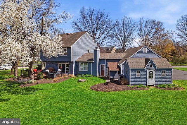 35 MATTHEW CIR, Richboro, PA 18954