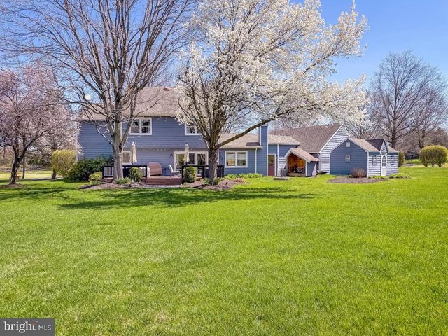 35 MATTHEW CIR, Richboro, PA 18954