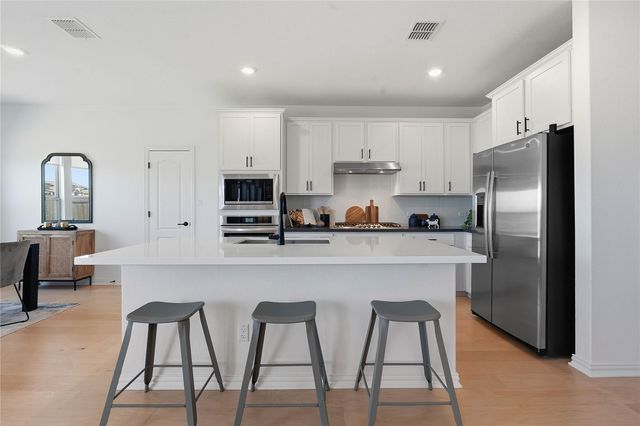 18104 Clairess LN, Manor, TX 78653