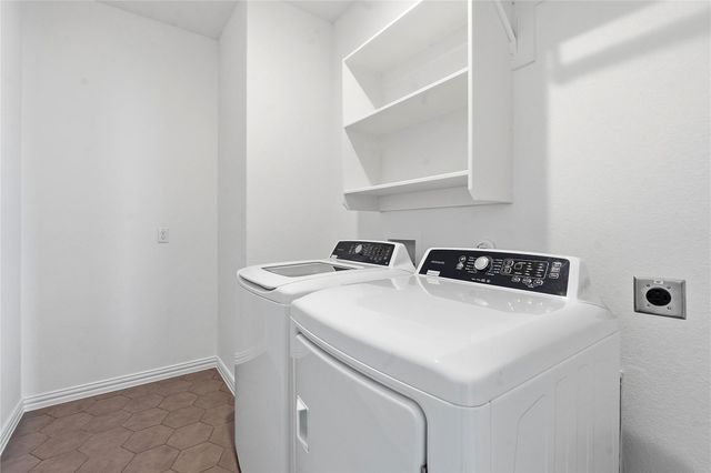 18104 Clairess LN, Manor, TX 78653