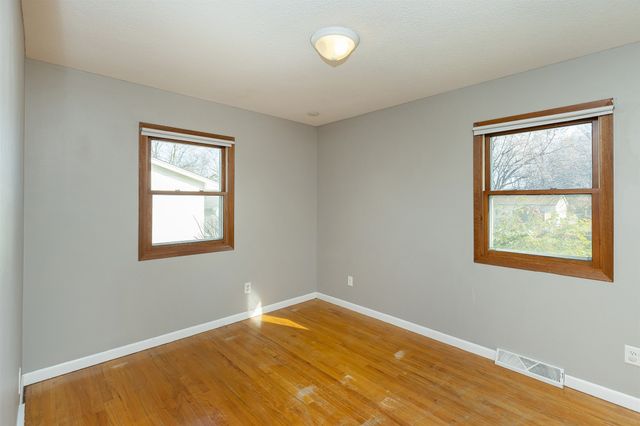 305 NE Crestmoor Place, Ankeny, IA 50021