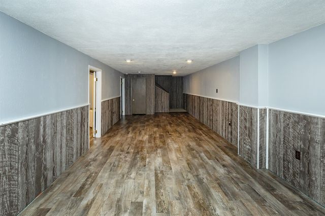 305 NE Crestmoor Place, Ankeny, IA 50021