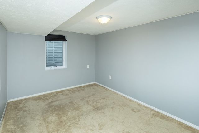 305 NE Crestmoor Place, Ankeny, IA 50021