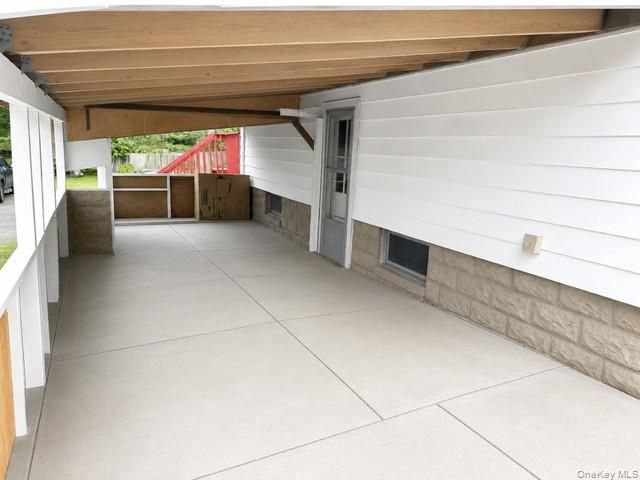 100 Innis Avenue, Poughkeepsie, NY 12601