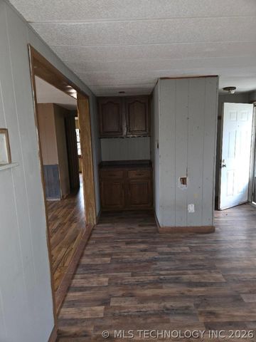 525 SW 3rd Street, Krebs, OK 74501