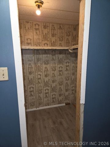 525 SW 3rd Street, Krebs, OK 74501