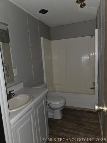 525 SW 3rd Street, Krebs, OK 74501