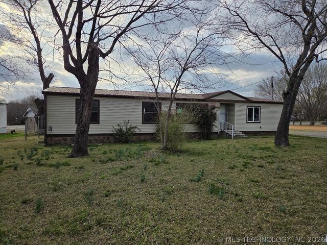 525 SW 3rd Street, Krebs, OK 74501
