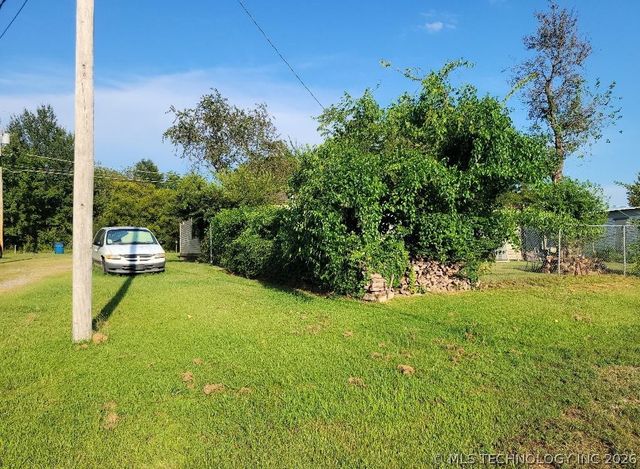 525 SW 3rd Street, Krebs, OK 74501