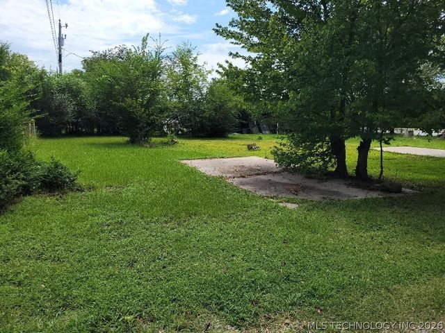 525 SW 3rd Street, Krebs, OK 74501