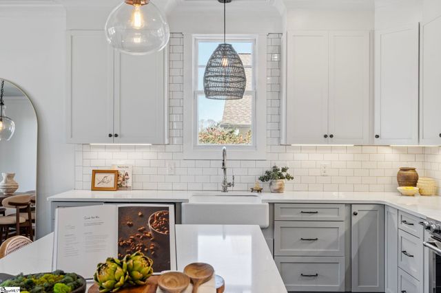 425 E Faris Road, Greenville, SC 29605