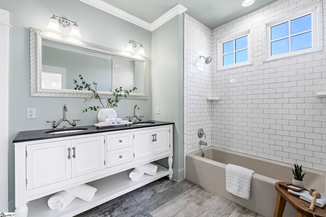 425 E Faris Road, Greenville, SC 29605