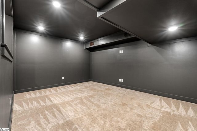 425 E Faris Road, Greenville, SC 29605