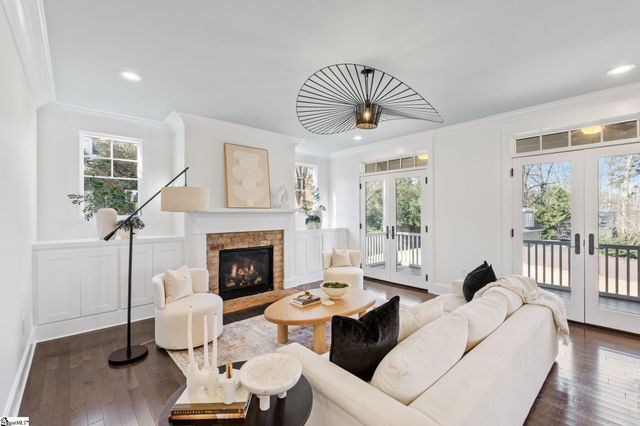 425 E Faris Road, Greenville, SC 29605