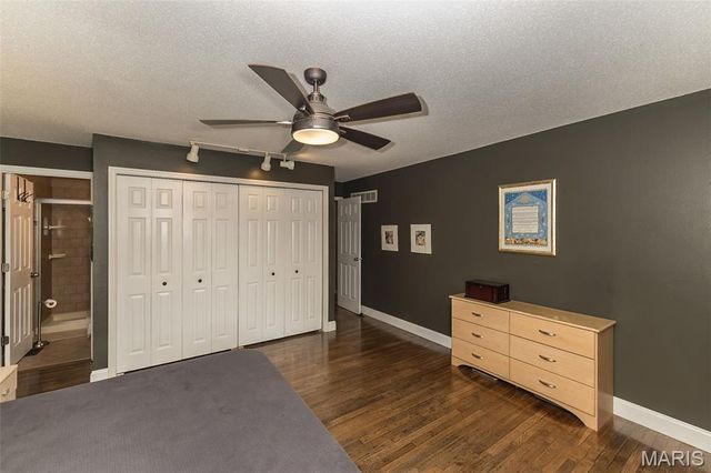 11727 Summerhaven Drive, St Louis, MO 63146