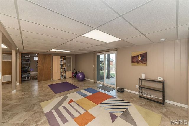 11727 Summerhaven Drive, St Louis, MO 63146