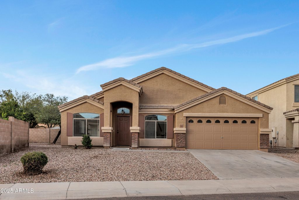23606 W WAYLAND Drive, Buckeye, AZ 85326