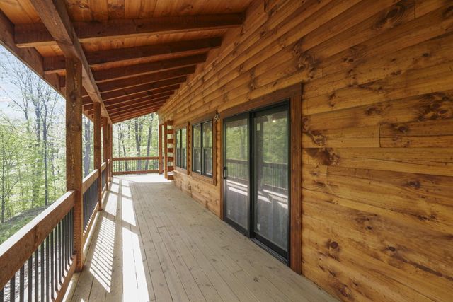 16073 Nickel Plate Road, Logan, OH 43138