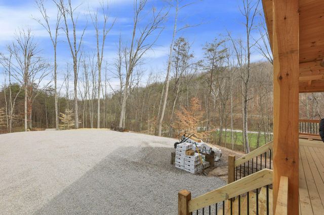 16073 Nickel Plate Road, Logan, OH 43138