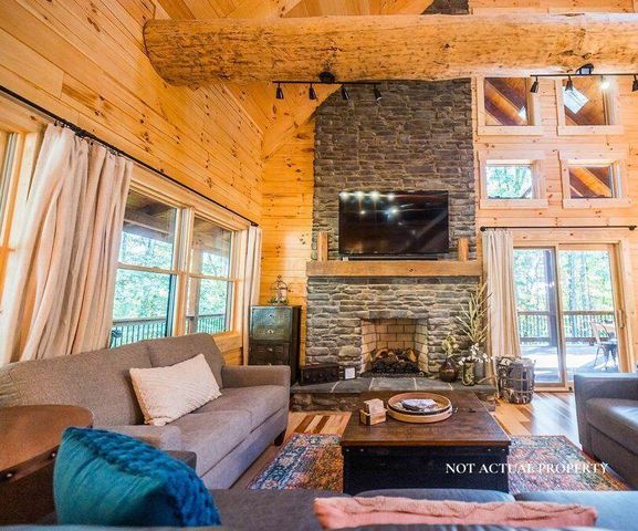 16073 Nickel Plate Road, Logan, OH 43138