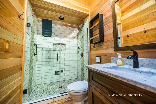 16073 Nickel Plate Road, Logan, OH 43138
