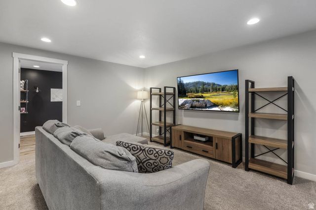 53 E JUBILEE DR, Saratoga Springs, UT 84045