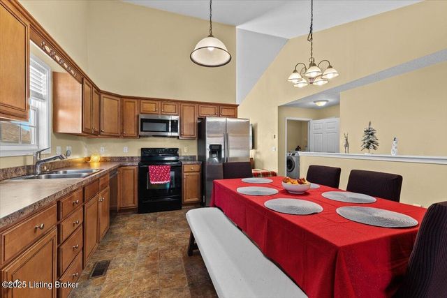 103 Holiday Ct, Elizabethtown, KY 42701