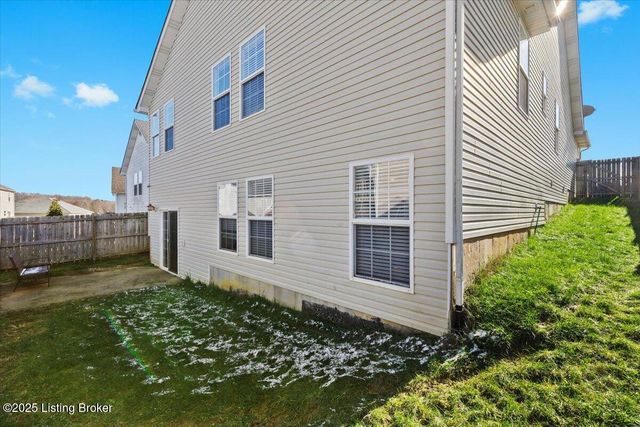 103 Holiday Ct, Elizabethtown, KY 42701